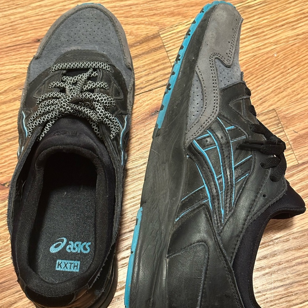 ASICS Men's Black and Teal Sneakers - Picture 4 of 9